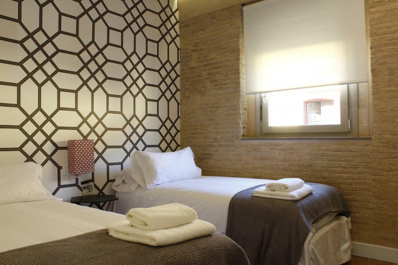 Apartamentos Rg Suites Jardines De Murillo Sevilla Kültér fotó