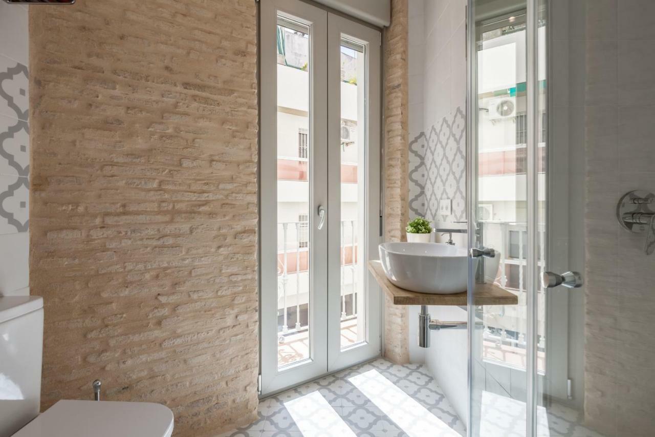 Apartamentos Rg Suites Jardines De Murillo Sevilla Kültér fotó