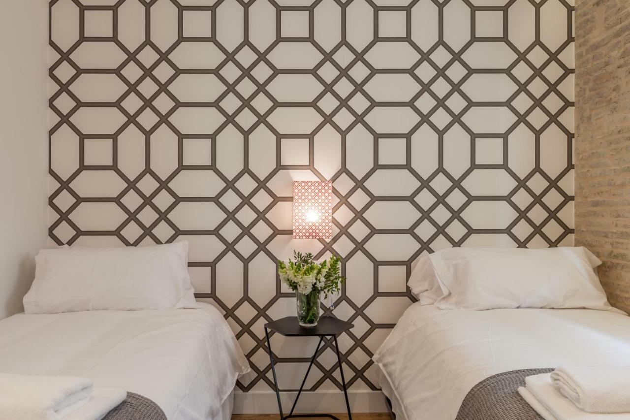 Apartamentos Rg Suites Jardines De Murillo Sevilla Kültér fotó