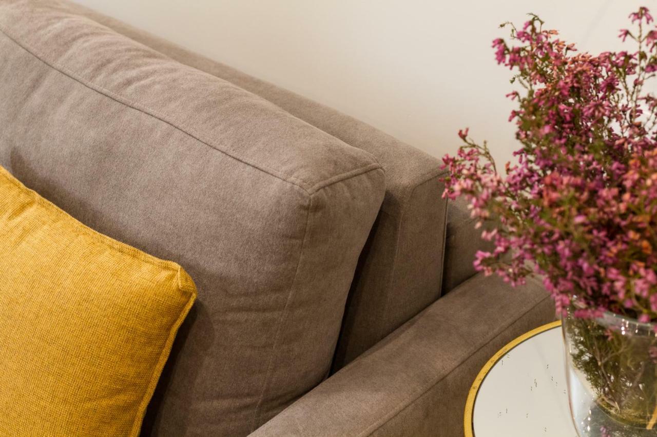 Apartamentos Rg Suites Jardines De Murillo Sevilla Kültér fotó