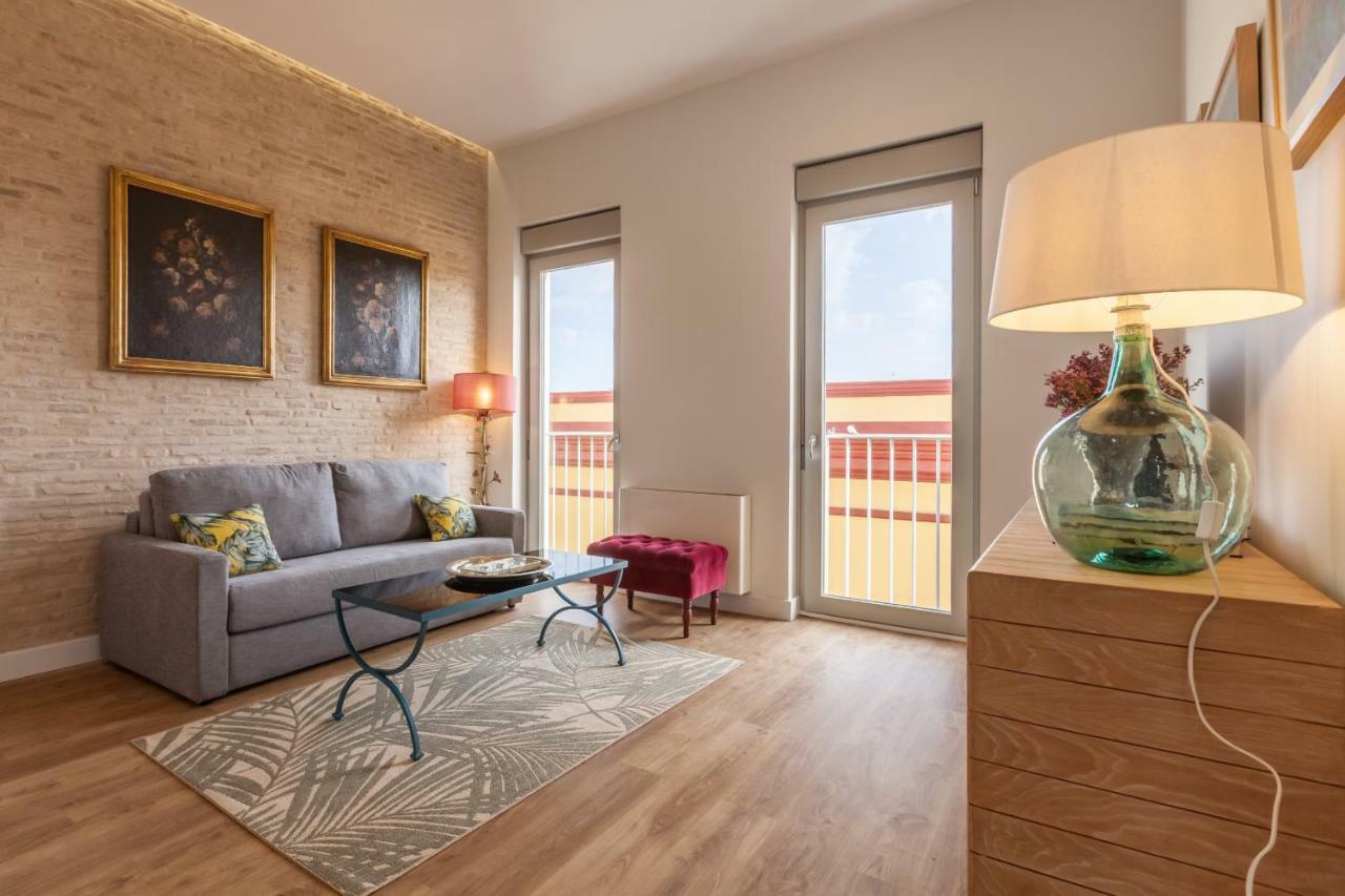 Apartamentos Rg Suites Jardines De Murillo Sevilla Kültér fotó