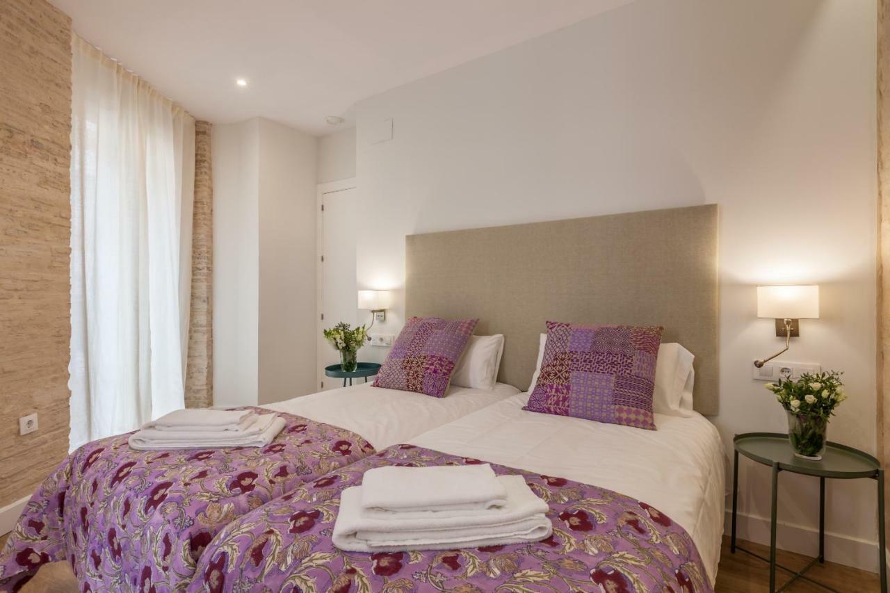Apartamentos Rg Suites Jardines De Murillo Sevilla Kültér fotó