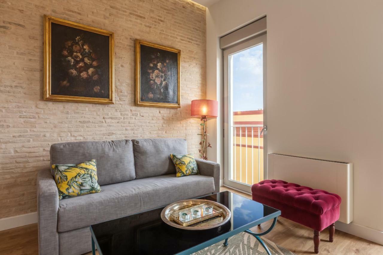 Apartamentos Rg Suites Jardines De Murillo Sevilla Kültér fotó