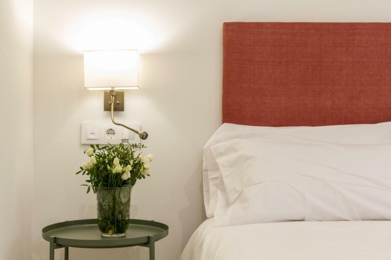 Apartamentos Rg Suites Jardines De Murillo Sevilla Kültér fotó